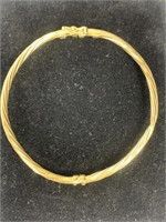 10K Gold Hinged Bangle Bracelet, 1.8 dwt