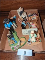 Amish Figurines
