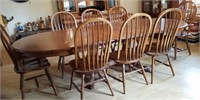 Oak Clawfoot Dining Room Table w/8 Chairs & 4