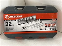 Crescent 3/8" Drive 32 Pc Socket Wrench Set