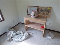 CONTANT OF BEDROOM PICTURES, WOOD SHELF