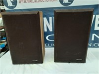 Pair Of Realistic Brand Shelf Speakers. 8 in. cone