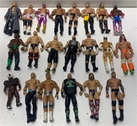 LOT OF 21 COLLECTIBLE WWE WRESTLING FIGURES