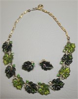 Vintage Lisner Green Lucite Leaf Necklace and