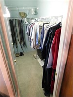 P729 Contents Of Closet