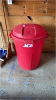 Ace Rubbermaid Roughneck Trash can