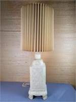 Asian bird motif lamp
