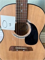 M - FIRST ACT 6-STRING GUITAR (O7)