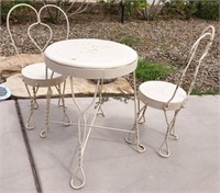 M - SODA PARLOR TABLE & CHAIRS (T5)