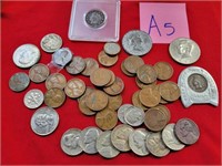 M - LOT OF MISCELLANEOUS COINS (A5)