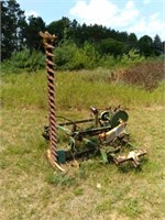 VINTAGE JOHN DEERE SICKLE MOWER