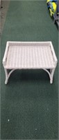 White wicker side table / bench, 14.5 x