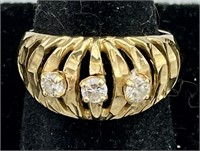 10K GOLD DIAMOND RING