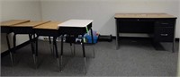 4 Students Desks & Teachers Desk