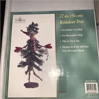 22" reindeer Christmas tree