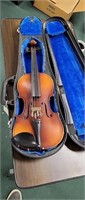Knilling Suzuki 1/8 Violin w/Case