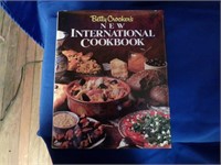 1989 PreBetty Crocker's New International Cookbook
