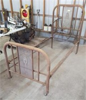 VINTAGE IRON SILVER BED