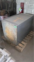 steel storage cabinet 45”Tx27”Wx31”D