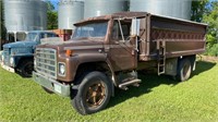 1979 International 1724 Grain Truck