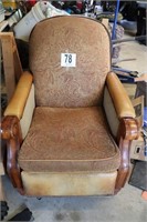 Vintage Recliner (Shop)