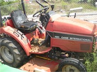 CASE INTERNATIONAL 1120 Tractor