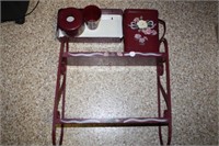 Metal Painted Wall Shelf w/matching accessories