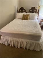 Queen bed with mattress and box springs