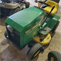 38" John Deere 160 Lawn Tractor w Roller