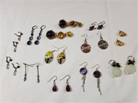 12 pairs of women's earrings
