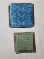 2 square plates