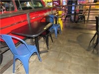4 BLACK TABLES & ASST'D. COLORED METAL CHAIRS