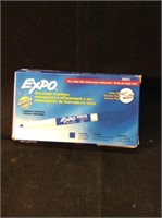 Expo  12 blue fine tip markers