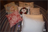 (9) assorted pillows