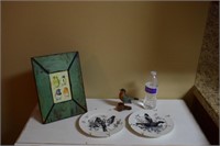 (2) bird plates & bird figurine & bird print
