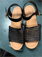 Size 8.5 Womens Platform Sandals(Worn)
