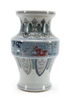CHINESE MING STYLE DOUCAI  ROULEAU VASE