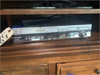 Panasonic VCR/DVD Player Model SA-HT800V