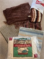 Misc Blankets/throws, Rugs, pillow