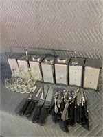 7 stainless steel napkin holders, quantity