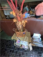Magazine Stand Basket w/Flower Vase