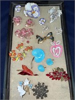 Pin and earring sets