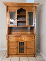 Stunning Vintage Oak Country Cabinet