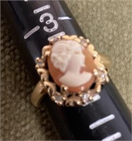 14 karat gold cameo ring