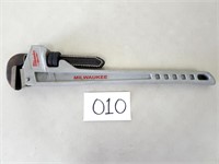 Milwaukee 24" Aluminum Pipe Wrench