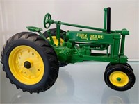 Ertl Die Cast John Deere General Purpose Tractor