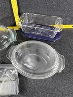 Pyrex Baking dishes with lids