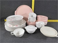 Lenoxware Plate Set (Plastic)