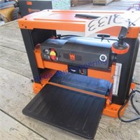 WEN 13" power feed thickness planer, works