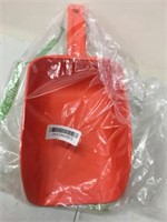 Remco Large 15" Orange Scoop